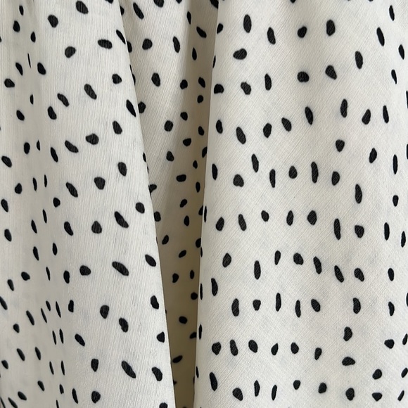 A gorgeous spring dress 👗 - Picture 6 of 9